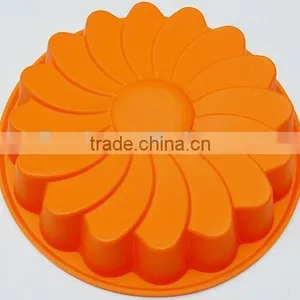 YangJiang Factory Manufacture Popular Useful Eco-friendly Nonstick Silicone Cake Mold thumbnail-2