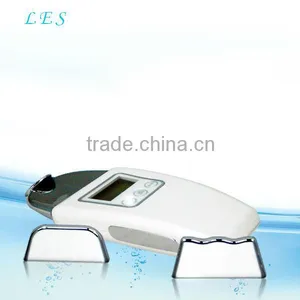 Mini Galvanic Faical Massager With 3 Optional Heads LCD Display Design thumbnail-2