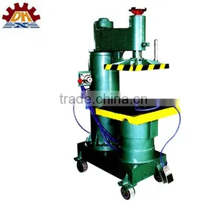 QDHM New Technology Hydraulic Sand Casting Molding Machine/Jolt Squeeze Molding Machine for Sand Casting thumbnail-2