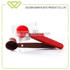 Plastic Bag Sealing Clips With Spoon thumbnail-1