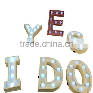 Fashion and Popular Letter Shape Light Marquee Letter Light Battery Letter Light thumbnail-1