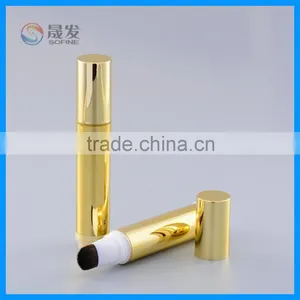 Cosmetic Packaging Bottle With Brush thumbnail-2
