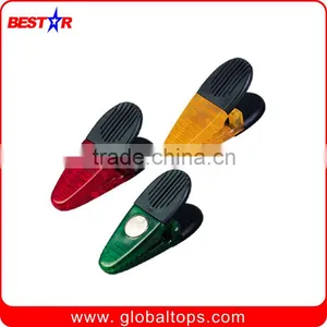 OEM Available Promotional Colored Plastic Clip thumbnail-1