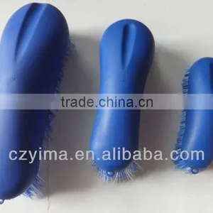 8-shaped Horse Soft Touch Dandy Brush/equestrian Brushes thumbnail-1