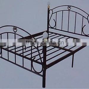 Metal Bed thumbnail-1