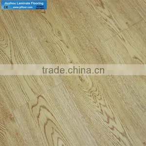 Synchronized Embossment Surfce Laminated Flooring 12mm Q3101 thumbnail-1