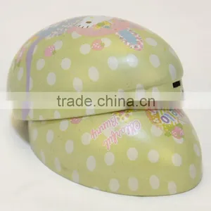 Egg Shape for Christmas Gift With Attractive Design Tin Box thumbnail-3