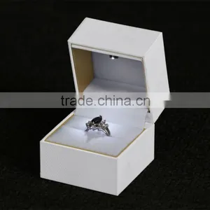 Home Decor LED Jewelry Ring Box thumbnail-1