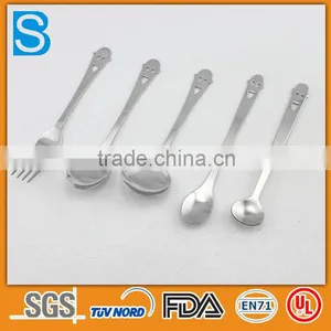 Smile Face Design Mixing Spoon Steel thumbnail-1