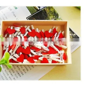 Wooden Red Heart Photo Meno Clip for Home Decor thumbnail-3
