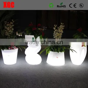 Outdoor and Indoor Decoration LED Lighting Planter Flower Pot thumbnail-4