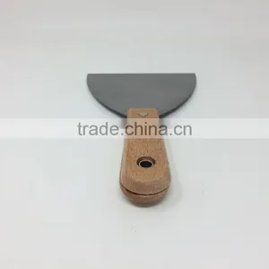 Wooden Handle Carbon Steel Scraper thumbnail-4
