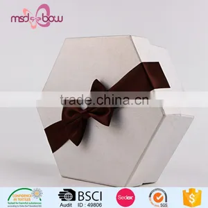 Ribbon Bow for Gift Wrapping Box thumbnail-3