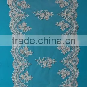 Delicate Christmas Design Embroidery Table Cloth thumbnail-1