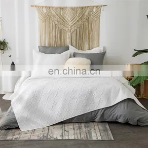 Luxury Sale White Tight Stitches 100% Polyester Woven Quilt Bedspread Set thumbnail-2