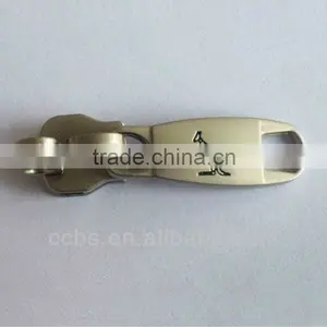 No.5 Double Hole Lock Zipper Slider Made in China thumbnail-1