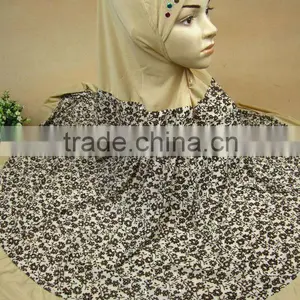 A526 Printed 1.1*1.2m BIG HIJAB thumbnail-1