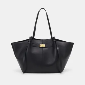 Lightweight and Spacious 2026 New Wing Bag Women's High-End Style Handbag Commuter Mom Tote Bag thumbnail-4