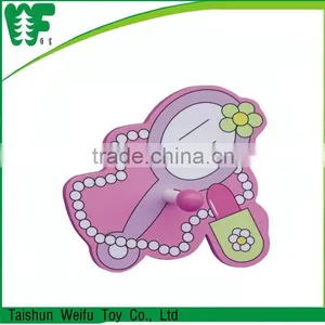 Girls Wooden Carton Hangers thumbnail-4