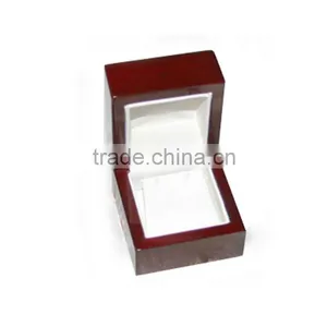 Hand-made Luxury Square Wooden Box thumbnail-1