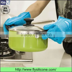 Best Quality Heat Resistant Silicone Kitchen Glove for Cooking thumbnail-3