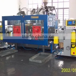 Lubricating Oil Bottle in Mould Labeling Machines thumbnail-1