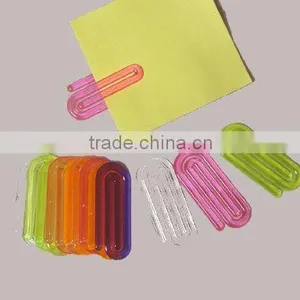 Plastic Paper Clips thumbnail-1
