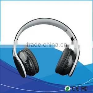 Novel Foldable Blue Tooth Head Set Wireless With FM Radio and TF Card Slot 40mm Driver thumbnail-2
