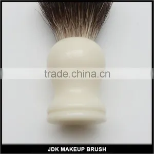 Milk White Color Resin Handle Silver Badger Hair Shaving Brush Wholesale Shaving Brushes Shaving Brush Knot thumbnail-4
