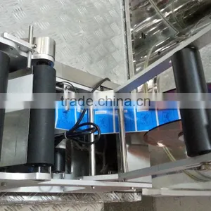 Semi Auto Round Labeling Machine thumbnail-1