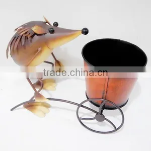 Cheap Hedgehog With Pot Decoration for Garden thumbnail-1