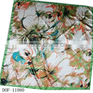 Fashion Print Leopard Cheap Satin Square Shawl thumbnail-1