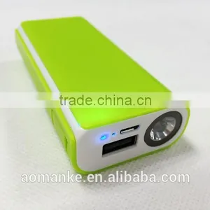 AK-03 5200mah Mobile Power Bank With LCD Digital Display and LED Flashlight for IPhone, IPad, Samsung, Nokia, HTC Etc. thumbnail-5