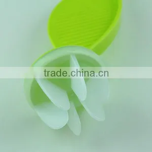 Practical Green Color Plastic Kitchen Rice Washing Tool thumbnail-4