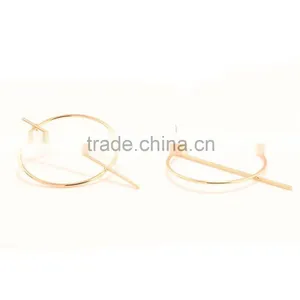 Simple Metal Hoop Bar Earring thumbnail-2