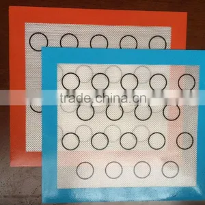 Easy Clean 26x29cm Silicone Macaron Baking Mat thumbnail-1