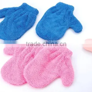 Microfiber Pet Washing Glove thumbnail-1