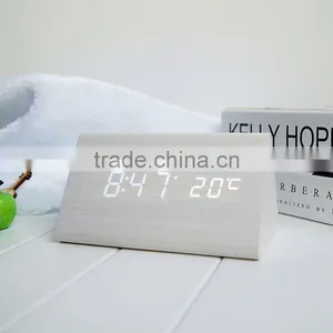 YIWU HUIXUAN Wholesale Smart Led Wood Clock for Home Decoration thumbnail-3