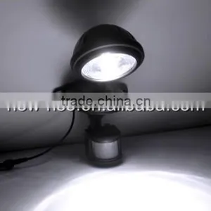 3 LED Solar Powered LED Security Light thumbnail-2