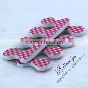 Floating Holder Toe Nail Separator thumbnail-1