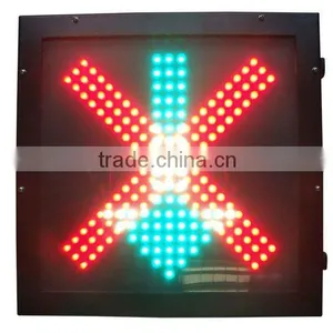 400mm LED Traffic Red Cross and Green Arrow Ight thumbnail-2