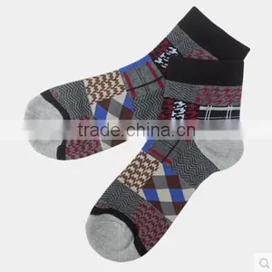 OEM Service Best Price Cotton/polyester Animal Fashion Men Fuzzy Socks thumbnail-1