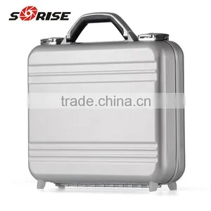2016 Empty Makeup Case Professional Cosmetic Case thumbnail-2