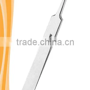 Eye Brow Tweezer thumbnail-1