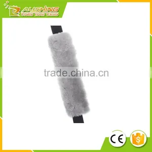 Wholesale SET Car Sheepskin Seat Belt Gray Shoulder Pad- Two Pack- A Must Have for All Car Owners for a More Comfortable Driving thumbnail-2