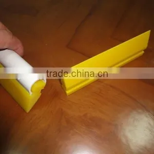 Plastic Ice Scraper thumbnail-1