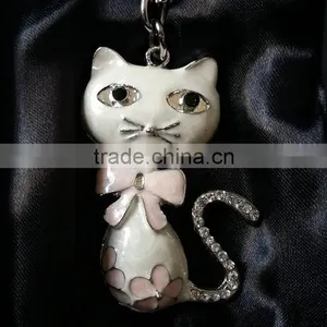 Wholesale Enamel Coated Pussycat Design Metal Alloy Key Chain thumbnail-1