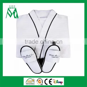 Kimono Bathrobe Set With Slippers for Four Seasons thumbnail-1