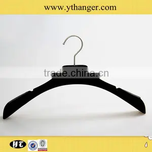 Flocked Velvet Plastic Hanger for Clothes Supplier's Choice thumbnail-1
