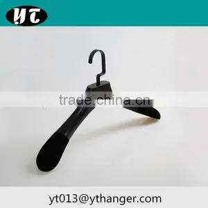Custom Logo Wood Coat Hanger With Velvet Shoulder Wooden Hanger for Clothes Supplier's Choice thumbnail-4